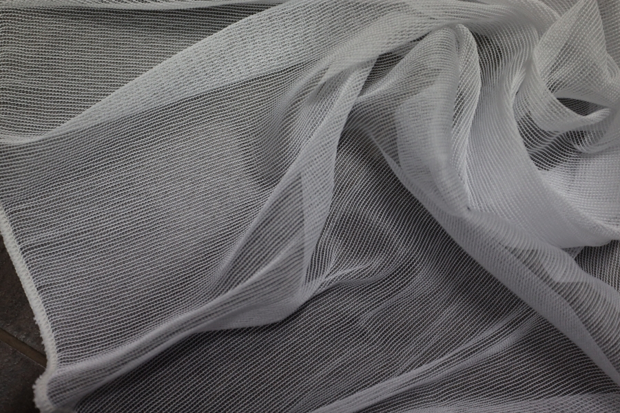 Biela záclona, jednofarebná, hrubšie tkaná, metráž - Marpessa