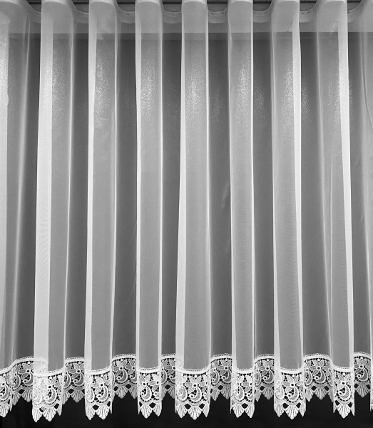 Biela záclona, krajka, široká- 20cm, metráž, č.61