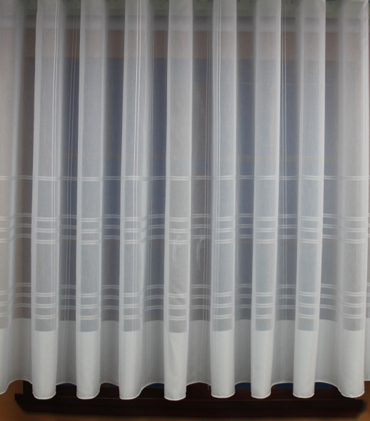 Biela záclona, tenké plátno, prúžky- zostatok- 4.5m,,6m